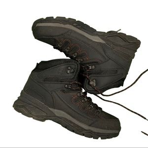 Black Hiking Boots 🥾